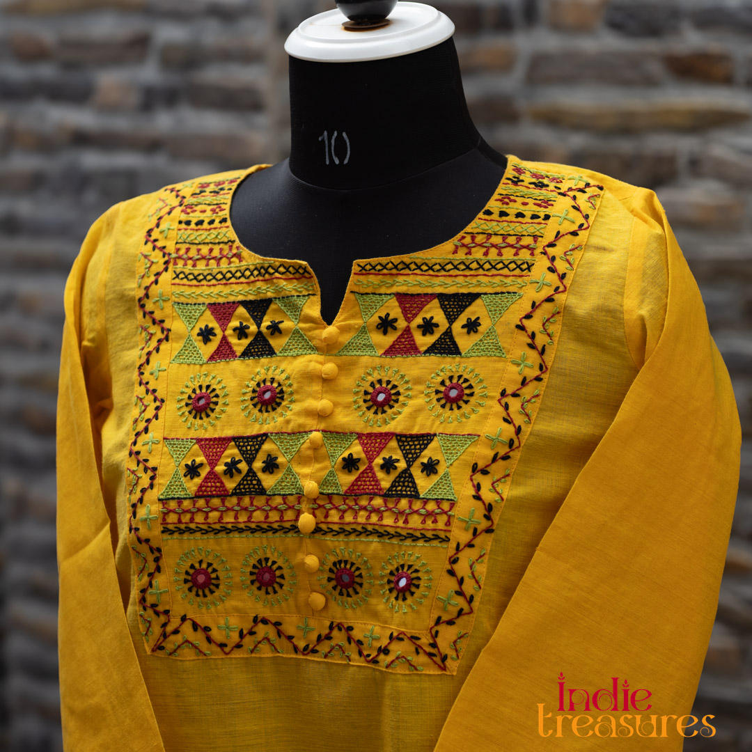 Lambani hand-embroidered readymade Kurti - Image 3