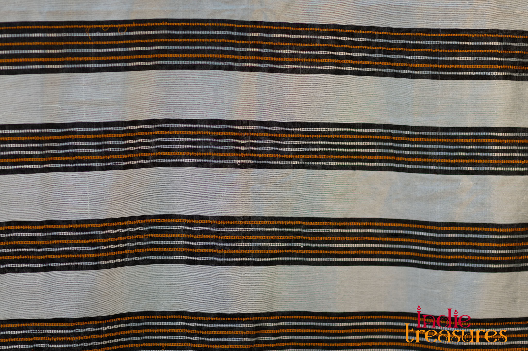 Kasuti Hand-Embroidery on Hand-Woven Raw Silk - Image 6