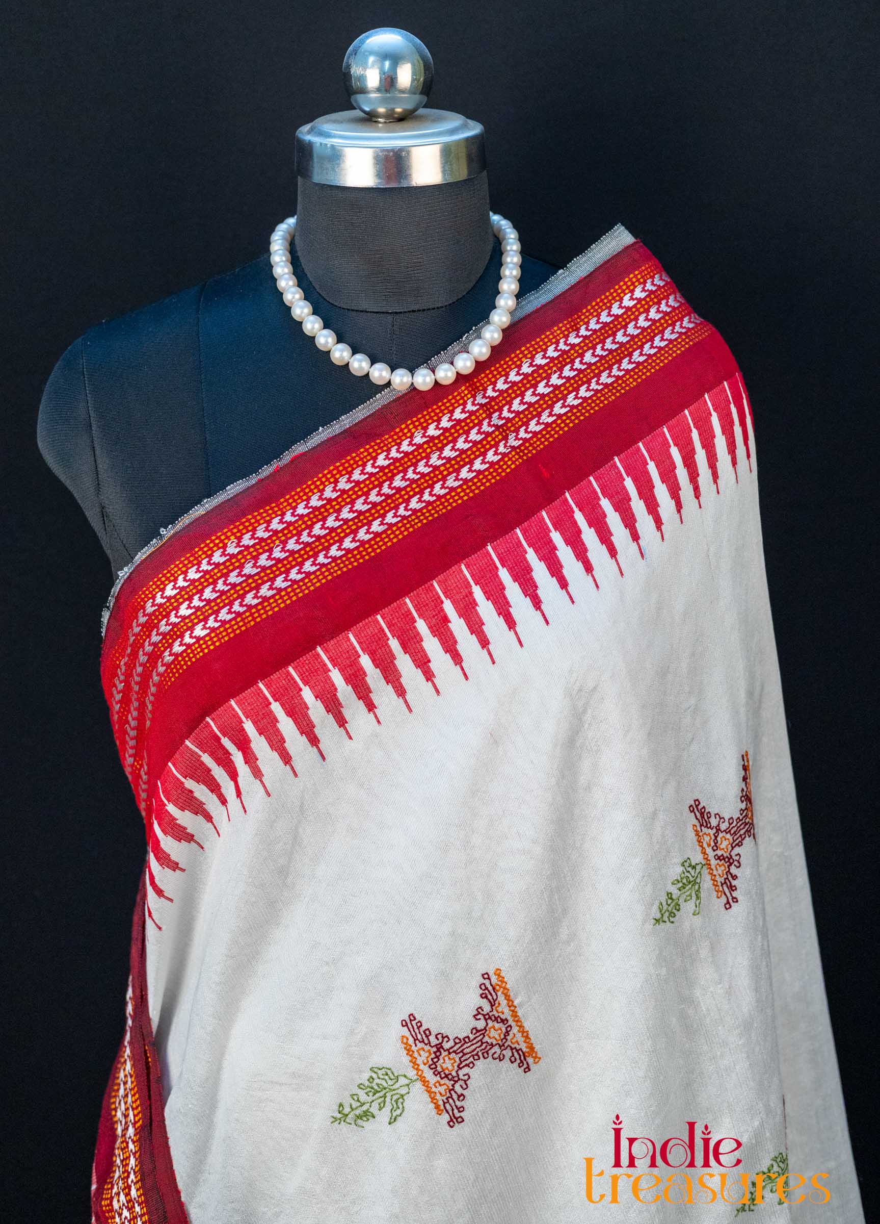 Kasuti Embroidery on Handloom Raw Silk