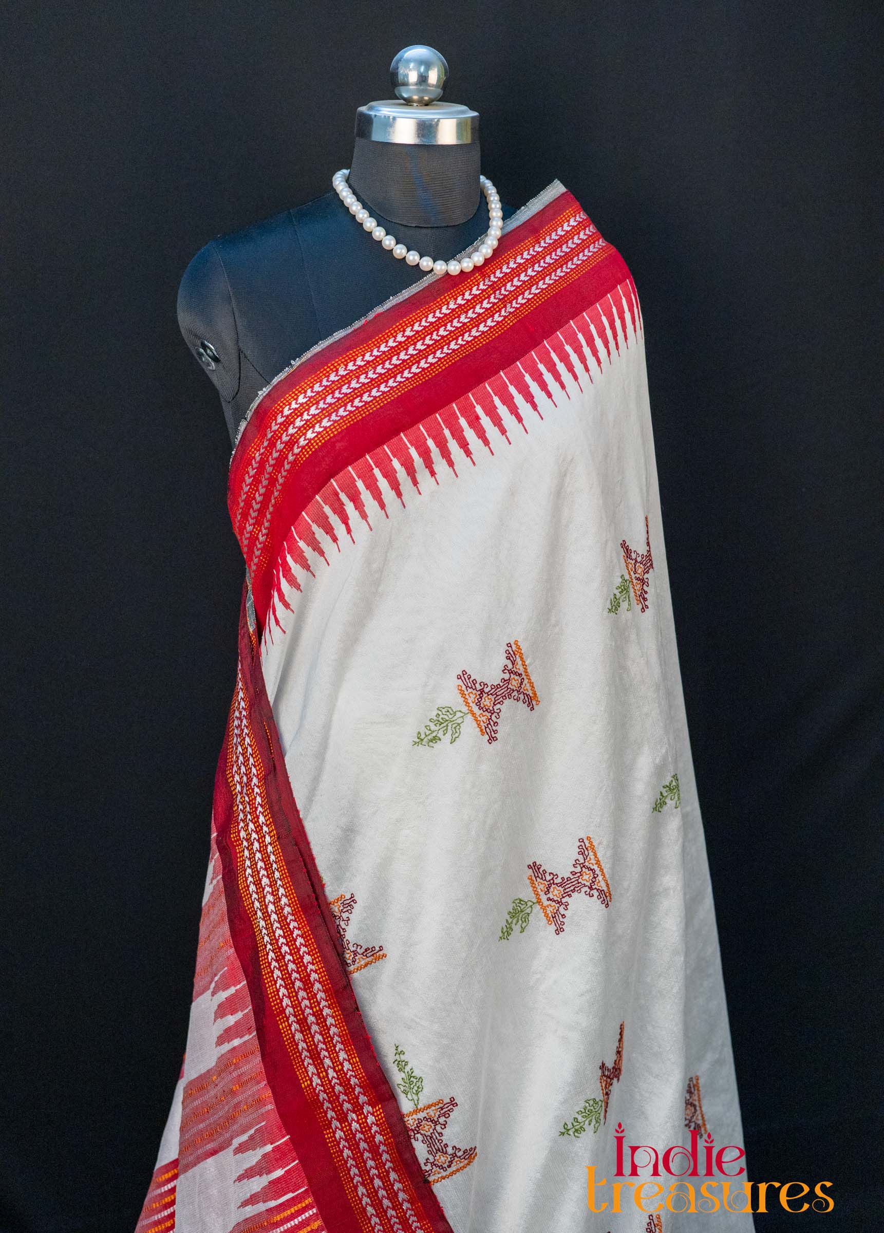 Kasuti Embroidery on Handloom Raw Silk - Image 6